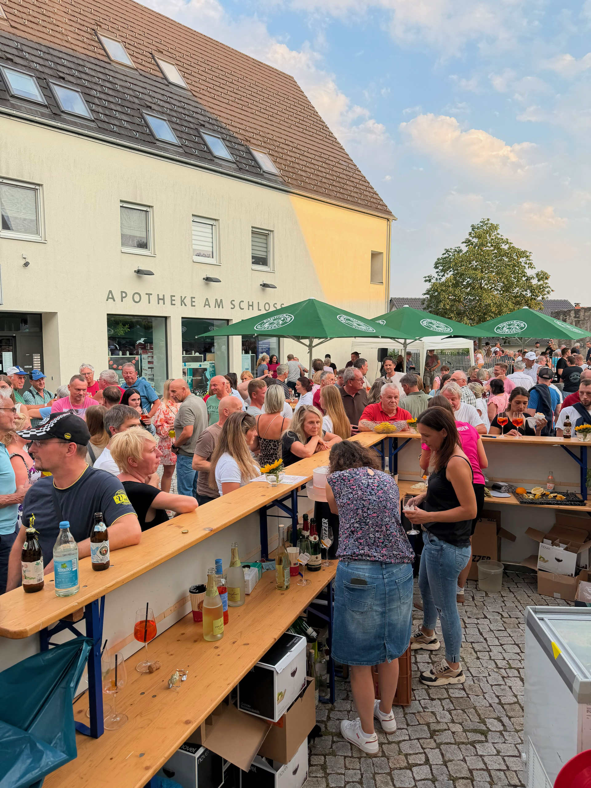 Gelungener Sundowner auf dem Schlossplatz sundowner